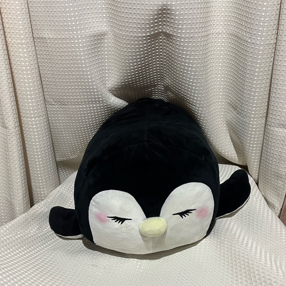Squishmallows 18” Justice Exclusive Black and White Penguin Plush